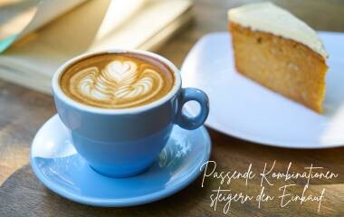 Kaffe und Kuchen Kombination