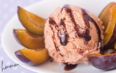 Eis aus Zwetschgen